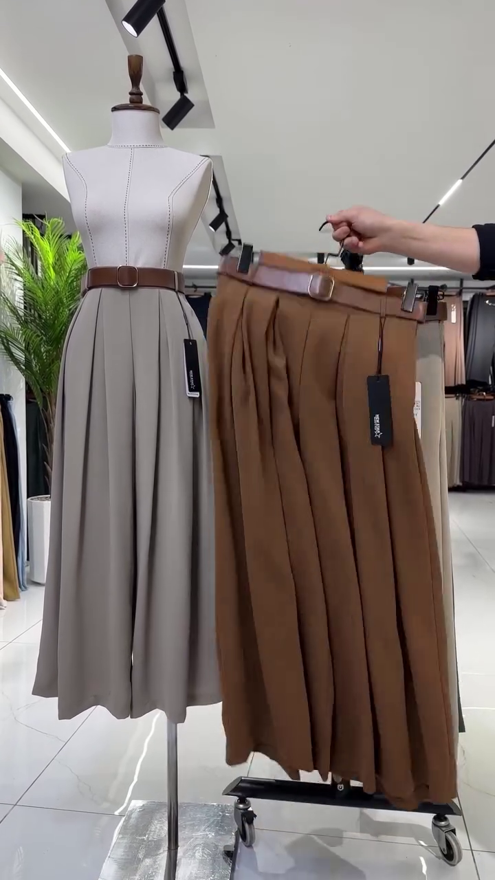 Women Wide Leg Solid Grey Pants - Image 6